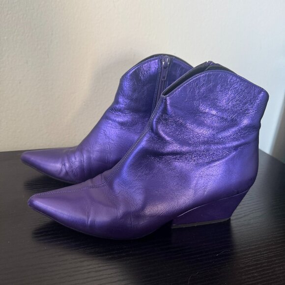 Shoes - Gorgeous leather purple booties, made in Spain — size 38